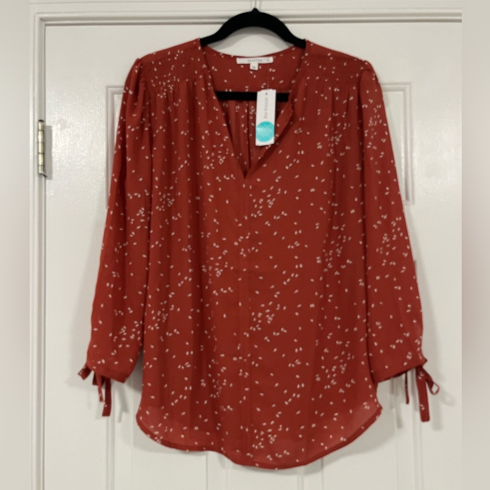 Fun2 Fun  Amiyah tie sleeve blouse From Stitch Fix NWT